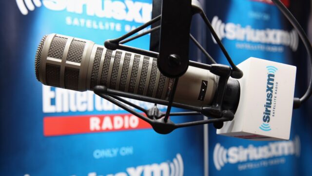 siriusxm、iheartmedia、Eye Merger、Irving AzoffとApolloのミックス siriusxm、iheartmedia、Eye Merger、Irving AzoffとApolloのミックス