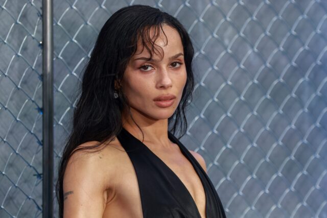 zoe-kravitz-&-harry-styles-are-actually-engaged! zoe-kravitz-&-harry-styles-are-actually-engaged!