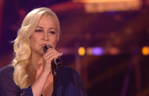 Kellie Pickler Makes kellie-pickler-makes