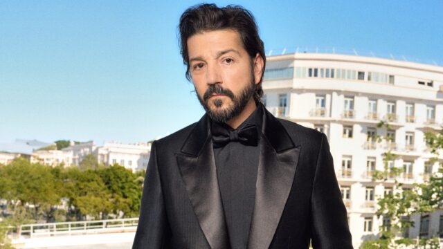 how-diego-luna-dresses-like-a-director-in-cannes