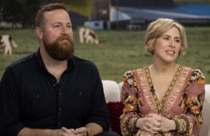 エリンとベン・ネイピアの離婚の噂:「ホームタウン」のスターたちは破局に向かっているのか? erin-and-ben-napier-divorce-rumors:-are-the-‘home-town’-stars-headed-for-splitsville?