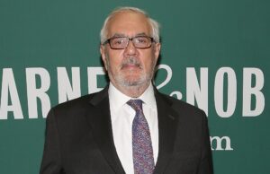Who Was Barney Frank? 5 Things to Know About the Lawmaker & Gay Rights Activist who-was-barney-frank?-5-things-to-know-about-the-lawmaker-&-gay-rights-activist