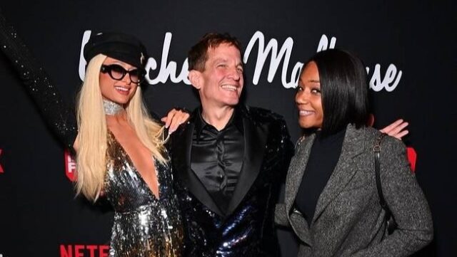 ジェフ・ビーチャーが満員のスター勢揃いの観客の前でビーチャーズ・マッドハウスを復活