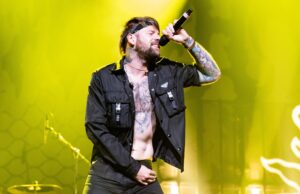 Who Is Caleb Shomo? 5 Things to Know About the Beartooth Rockstar who-is-caleb-shomo?-5-things-to-know-about-the-beartooth-rockstar