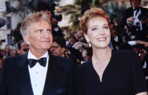 Julie Andrews’ Husbands: Everything to Know About Her 2 Marriages julie-andrews’-husbands:-everything-to-know-about-her-2-marriages