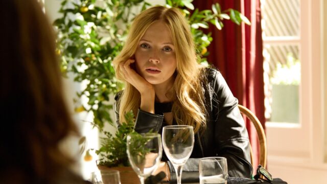 how-ellie-bamber-dealt-with-the-terror-— and-sudden-empowerment-— that-came-with-playing-kate-moss how-ellie-bamber-dealt-with-the-terror-— and-sudden-empowerment-— that-came-with-playing-kate-moss