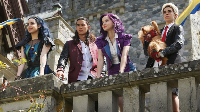 ‘descendants’-cast-celebrate-cameron-boyce’s-birthday:-“you-are-sunshine,-forevermore”
