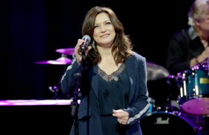 Martina McBride Cancels DC Show: Is She a Democrat or Republican? martina-mcbride-cancels-dc-show:-is-she-a-democrat-or-republican?
