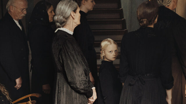 ‘sound-of-falling’-sweeps-german-film-awards