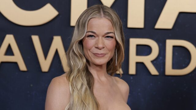 leann-rimes-worries-fans,-reveals leann-rimes-worries-fans,-reveals