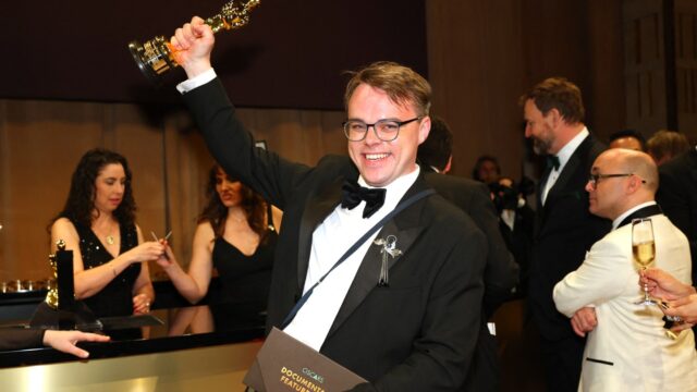 airline-lost-documentary-oscar-for-‘mr.-nobody-against-putin,’-director-says