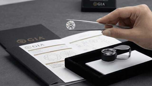 rare-carat’s-approach-to-helping-buyers-compare-diamonds