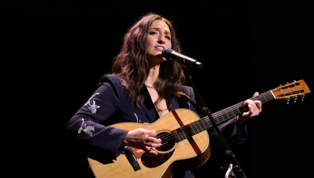 sara-bareilles’-‘good-grief’-tour,-documentary-&-new-album:-everything-we-know-so-far