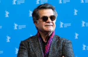 Iran Court Upholds Prison Sentence, Travel Ban for Jafar Panahi iran-court-upholds-prison-sentence,-travel-ban-for-jafar-panahi