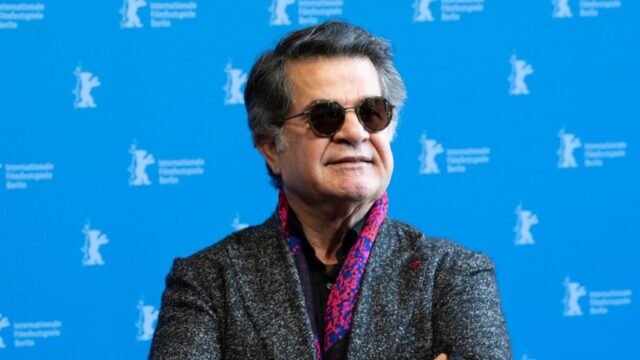 iran-court-upholds-prison-sentence,-travel-ban-for-jafar-panahi
