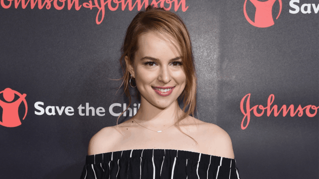 former-disney-star-bridgit-mendler-claims-surprise-ep-release-“wasn’t-me”