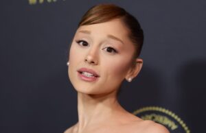 Ariana Grande Breaks Down Into Tears on ariana-grande-breaks-down-into-tears-on