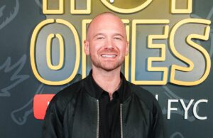 ショーン・エヴァンスの純資産:『ホット・ワンズ』の司会者はどれくらい稼いでいるのか ショーン・エヴァンスの純資産:『ホット・ワンズ』の司会者はいくら稼いでいるのか