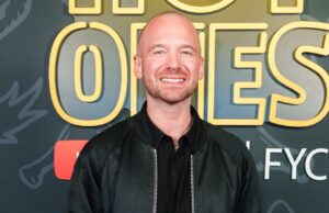 Sean Evans’ Girlfriend History: His Exes & Past Relationships sean-evans’-girlfriend-history:-his-exes-&-past-relationships